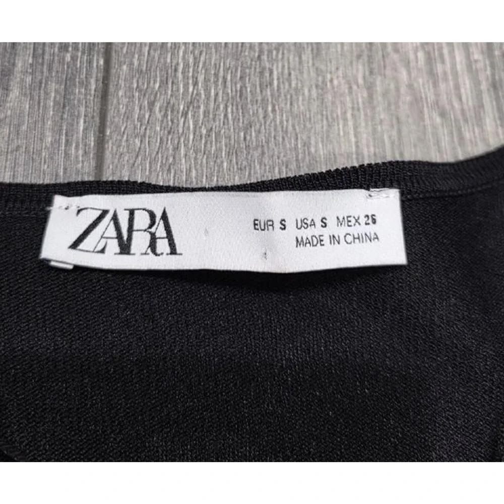ZARA BLACK LONG GATHERED WAIST V-NECK KNIT DRESS WITH SHOULDER PADS S A005697 - Picture 5 of 9